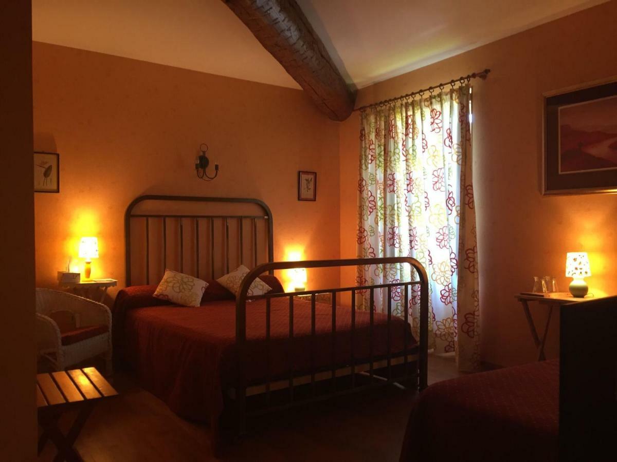Bed and Breakfast Domaine De Brousson La Tour-sur-Orb Экстерьер фото