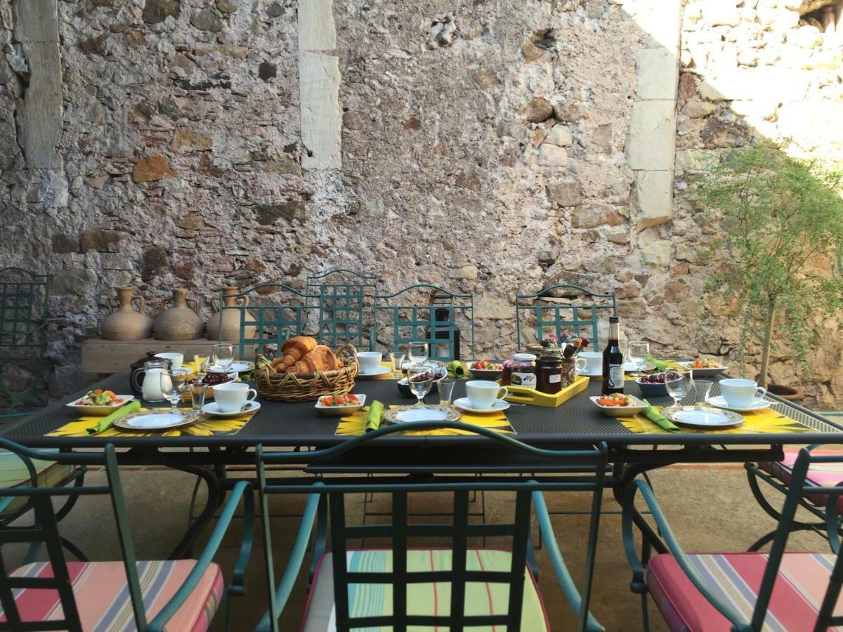 Bed and Breakfast Domaine De Brousson La Tour-sur-Orb Экстерьер фото