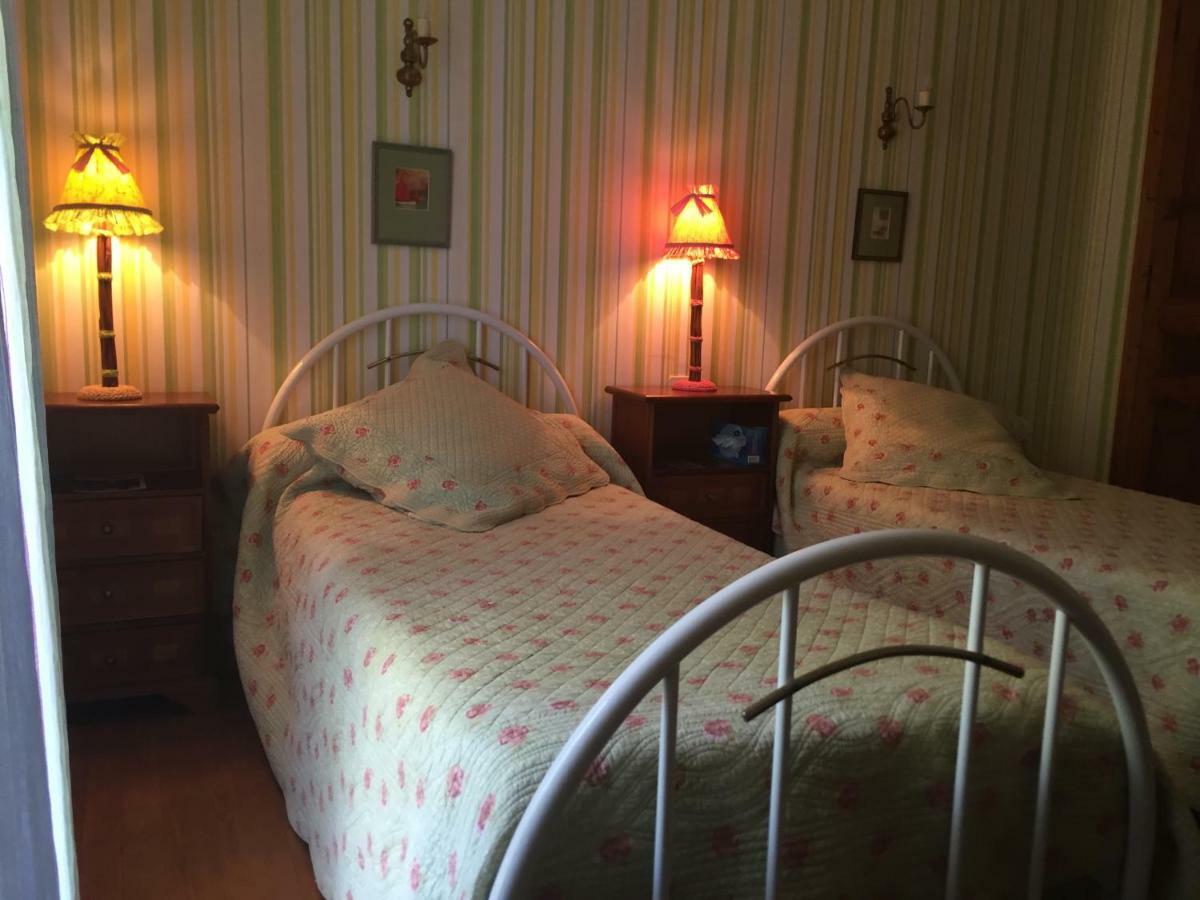 Bed and Breakfast Domaine De Brousson La Tour-sur-Orb Экстерьер фото