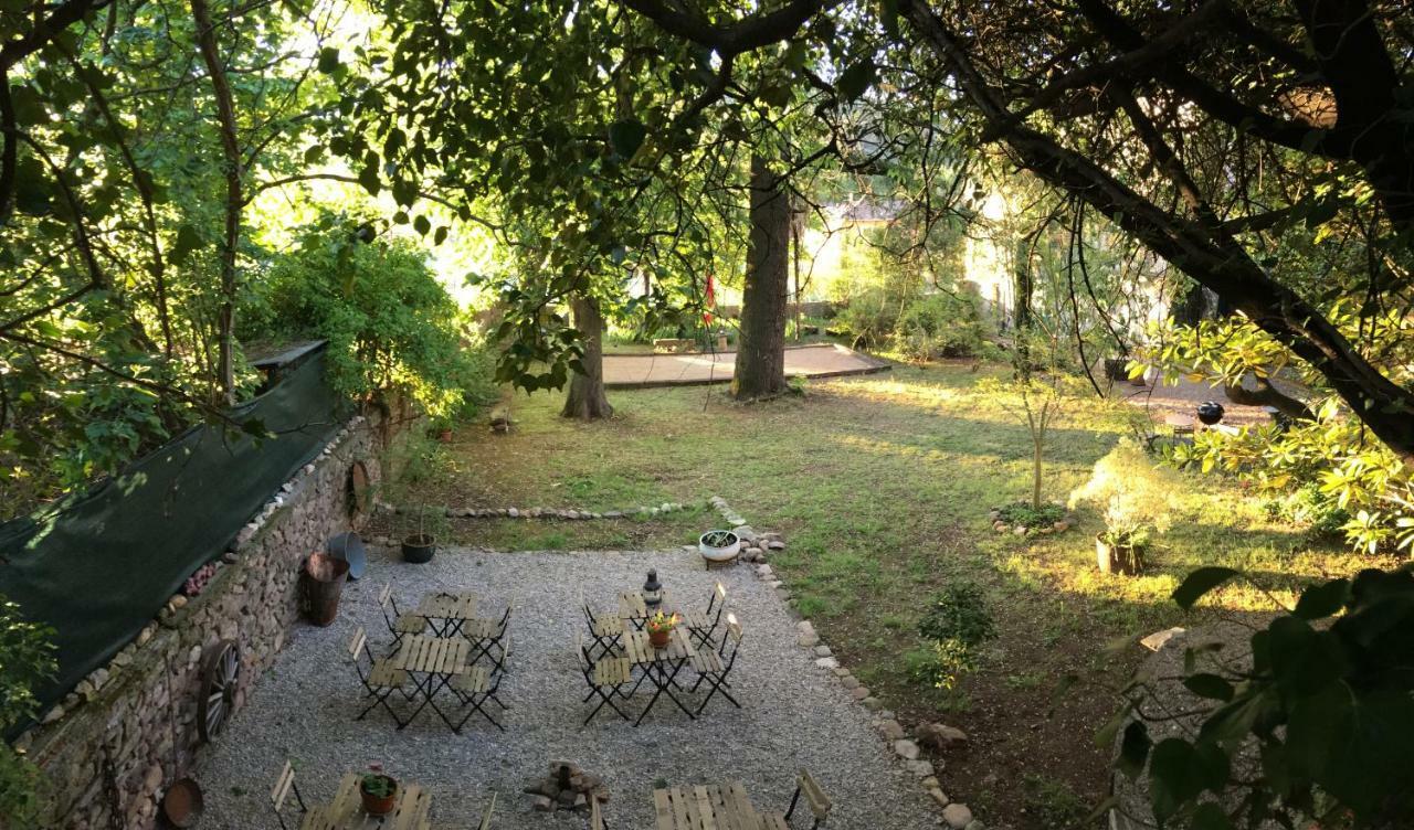 Bed and Breakfast Domaine De Brousson La Tour-sur-Orb Экстерьер фото